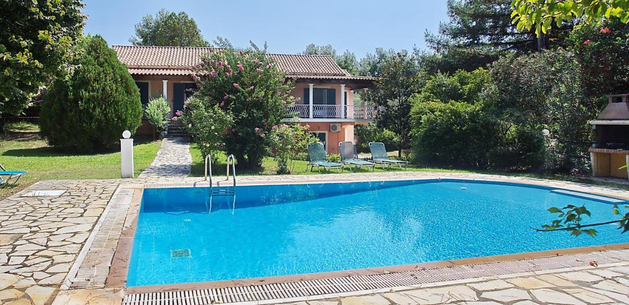 Villa Leda Karousádes Exterior photo