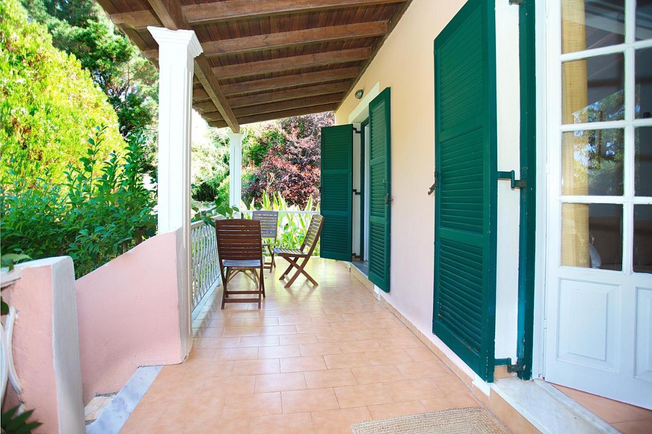 Villa Leda Karousádes Exterior photo