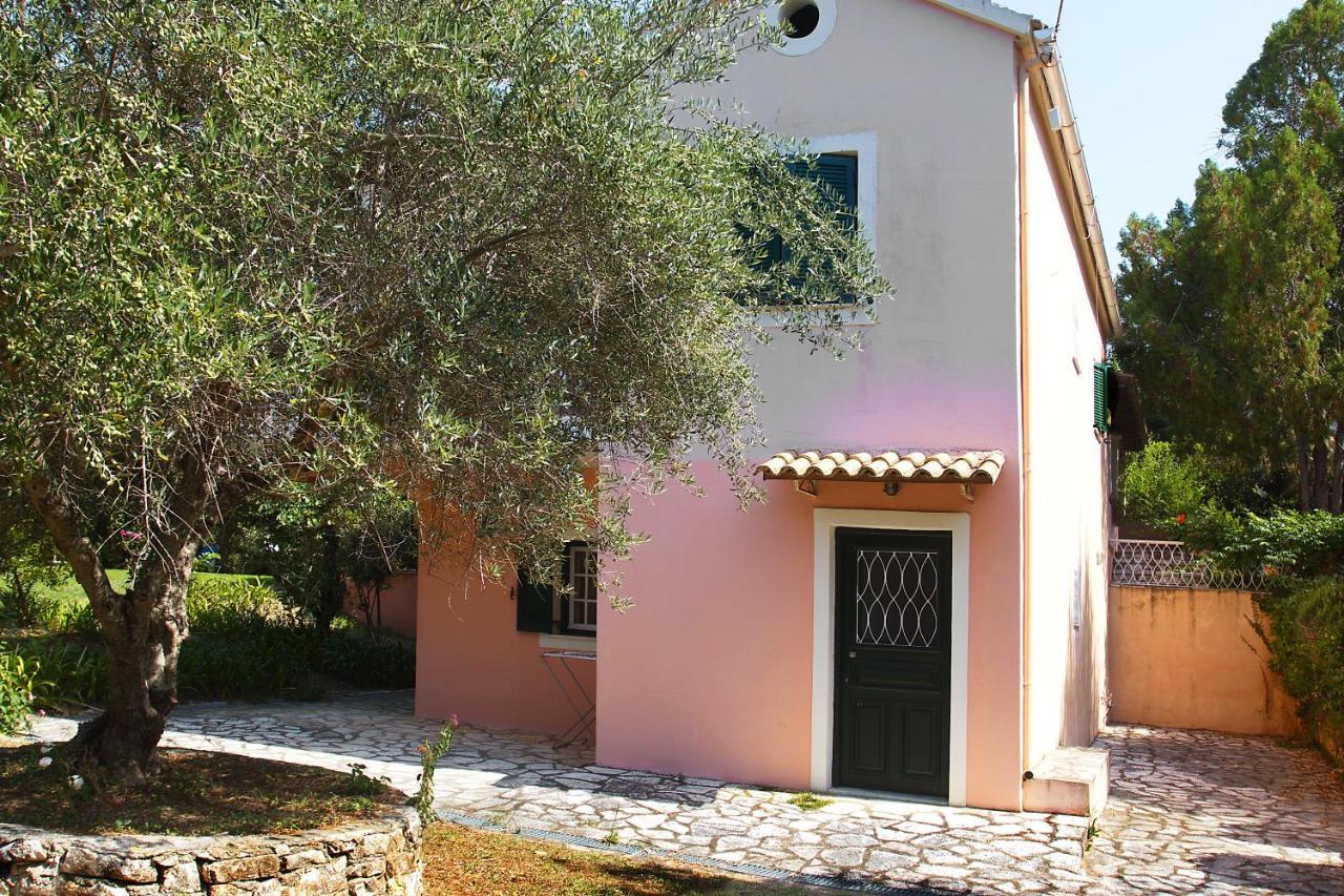 Villa Leda Karousádes Exterior photo
