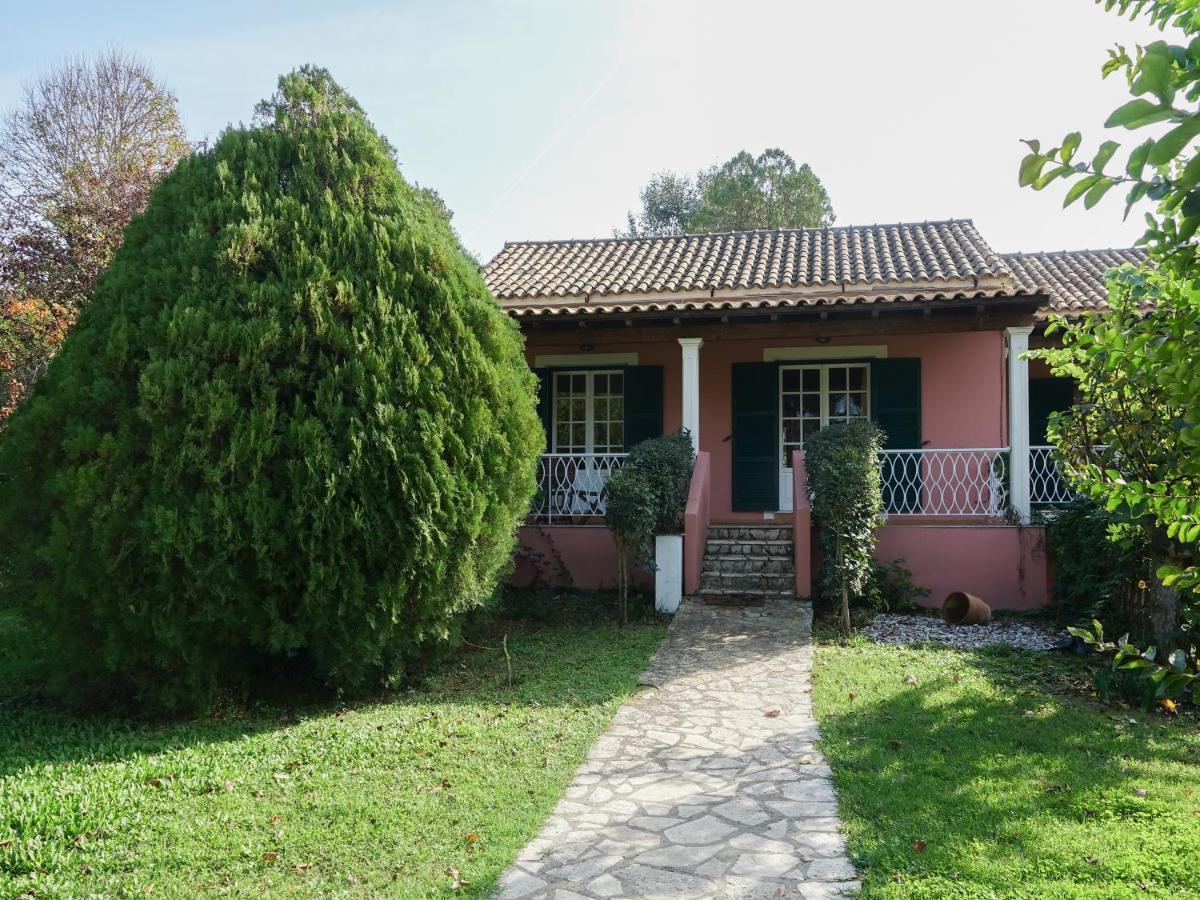 Villa Leda Karousádes Exterior photo